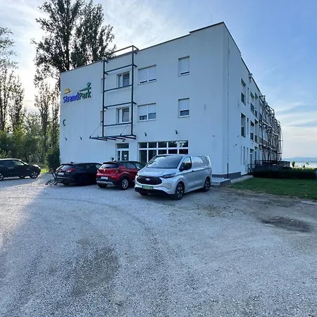 Apartment Albert Apartman Balatonbereny Balatonbereny