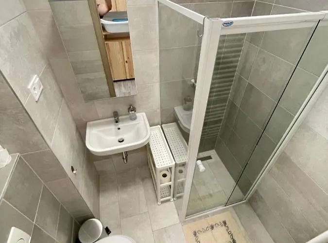דירה Albert Apartman Balatonbereny *