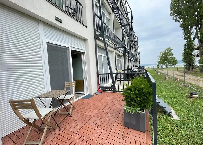 Albert Apartman Balatonbereny דירה